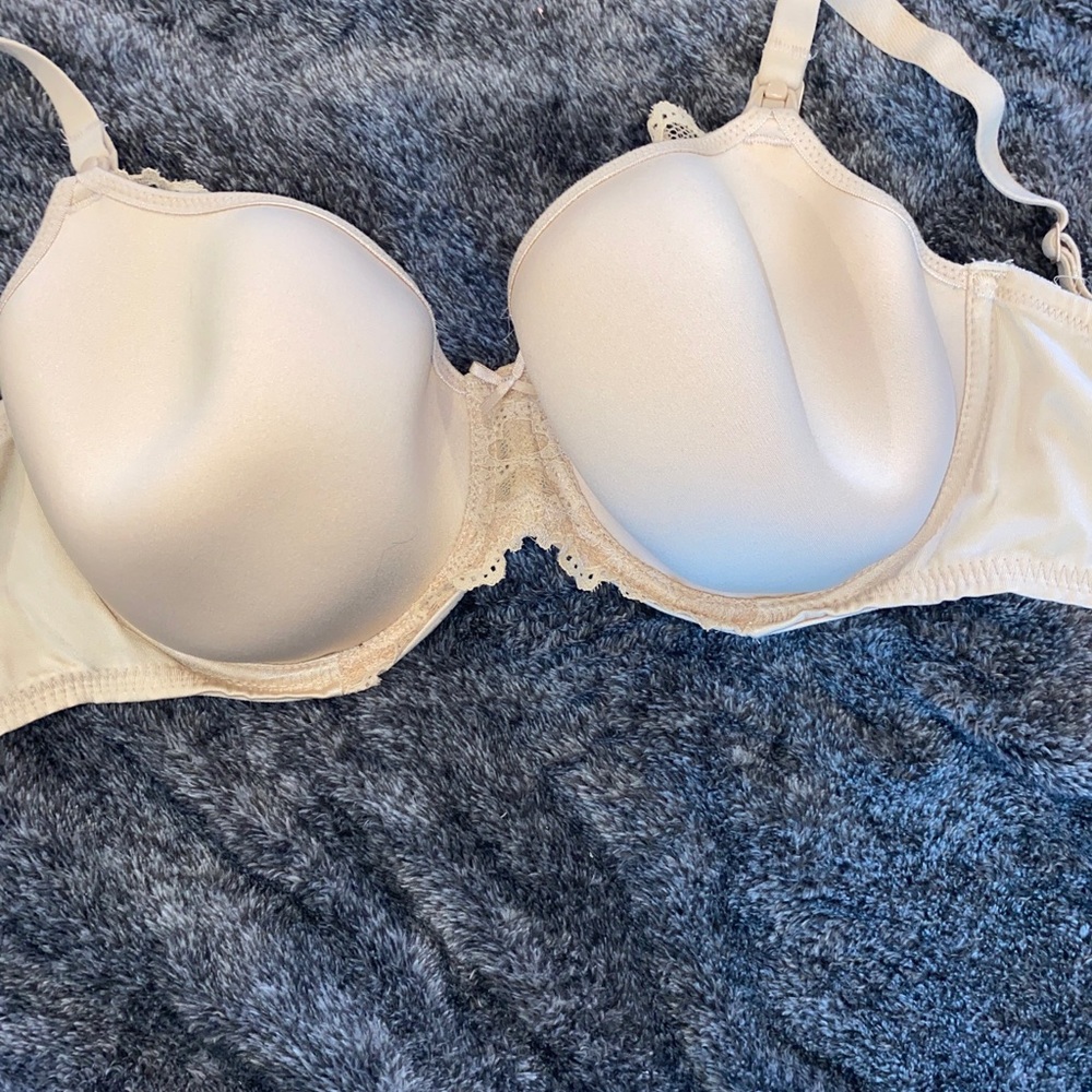 Wacoal nursing bra 36D beige